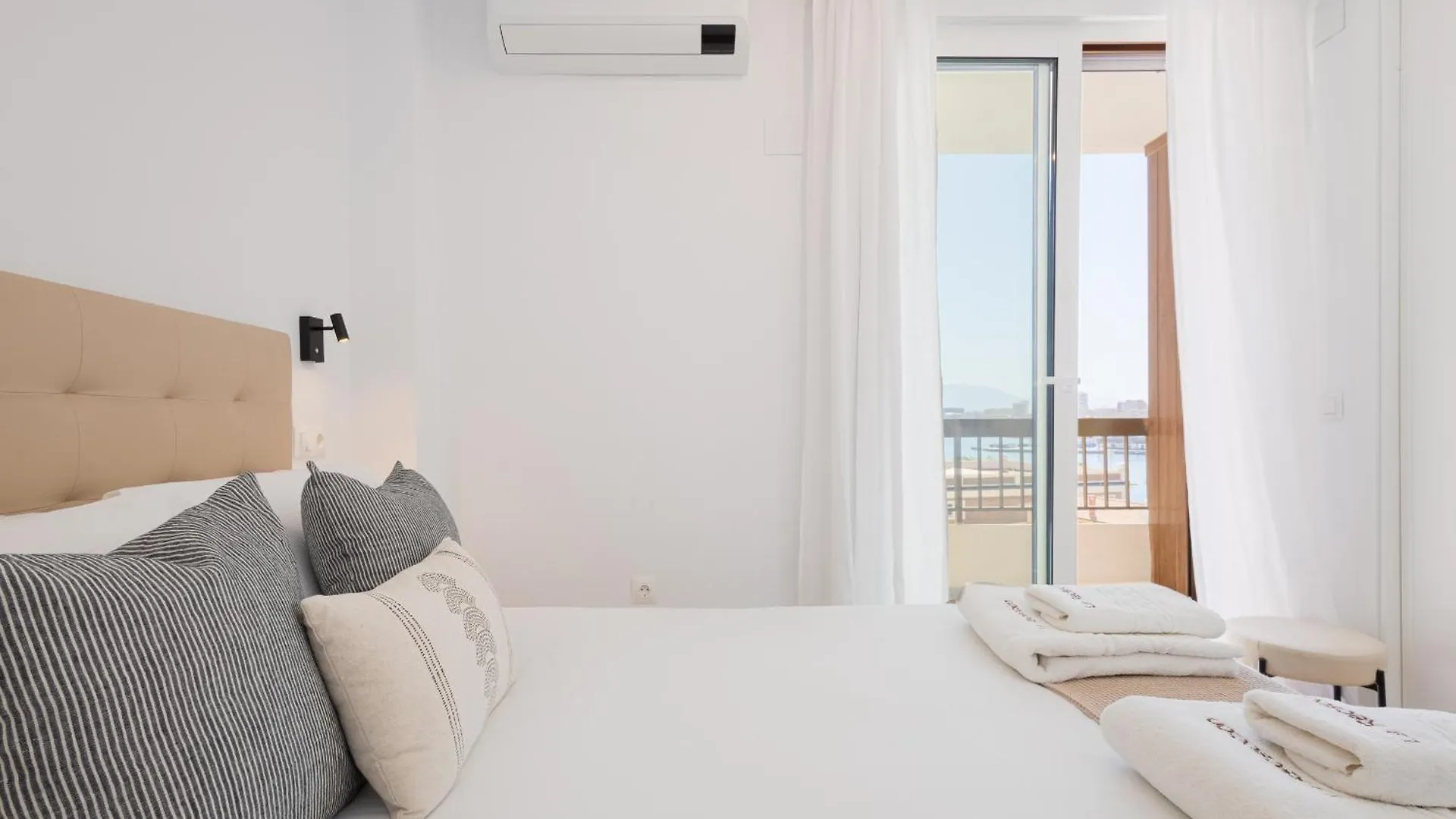 Apartment C36 Elegant 2 Bdr Apt Amazing Views Malaga Spain
