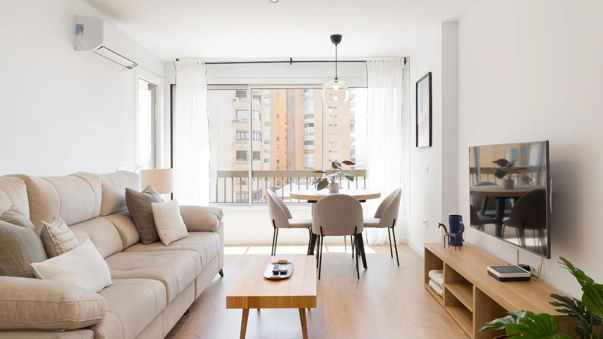 C36 Elegant 2 Bdr Apt Amazing Views Malaga Spain